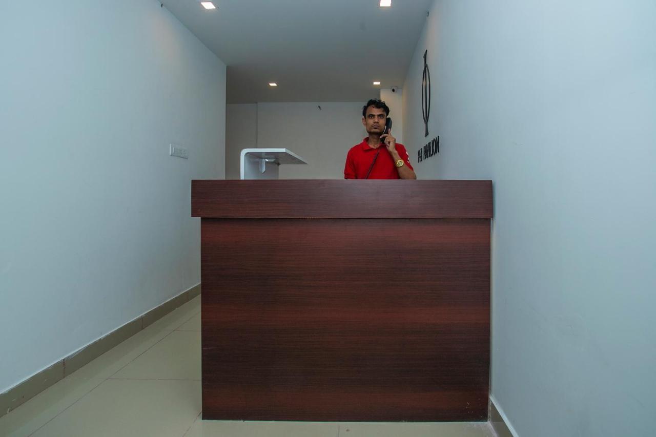 העיר בנגלור Hotel O Varcity Phi Premium Pavilion ,Above Hdfc Bank ,Near Anjaneya Temple Madiwala, Hosur Main R מראה חיצוני תמונה