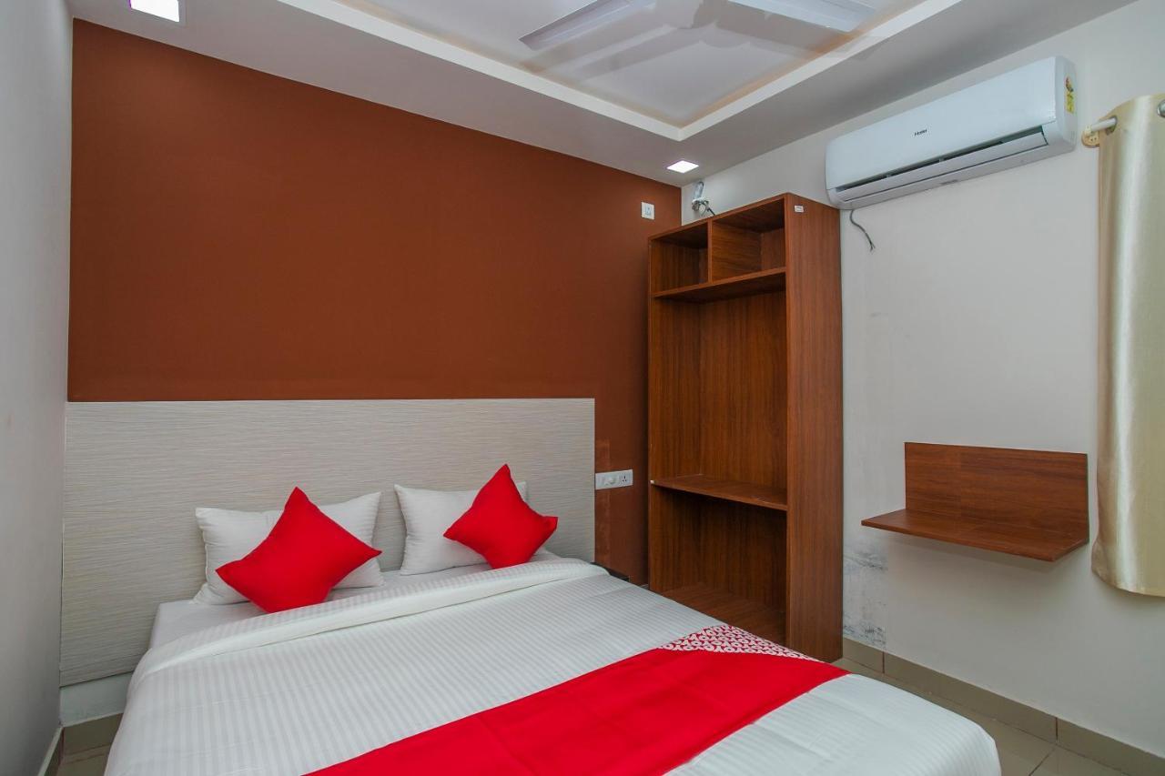 העיר בנגלור Hotel O Varcity Phi Premium Pavilion ,Above Hdfc Bank ,Near Anjaneya Temple Madiwala, Hosur Main R מראה חיצוני תמונה